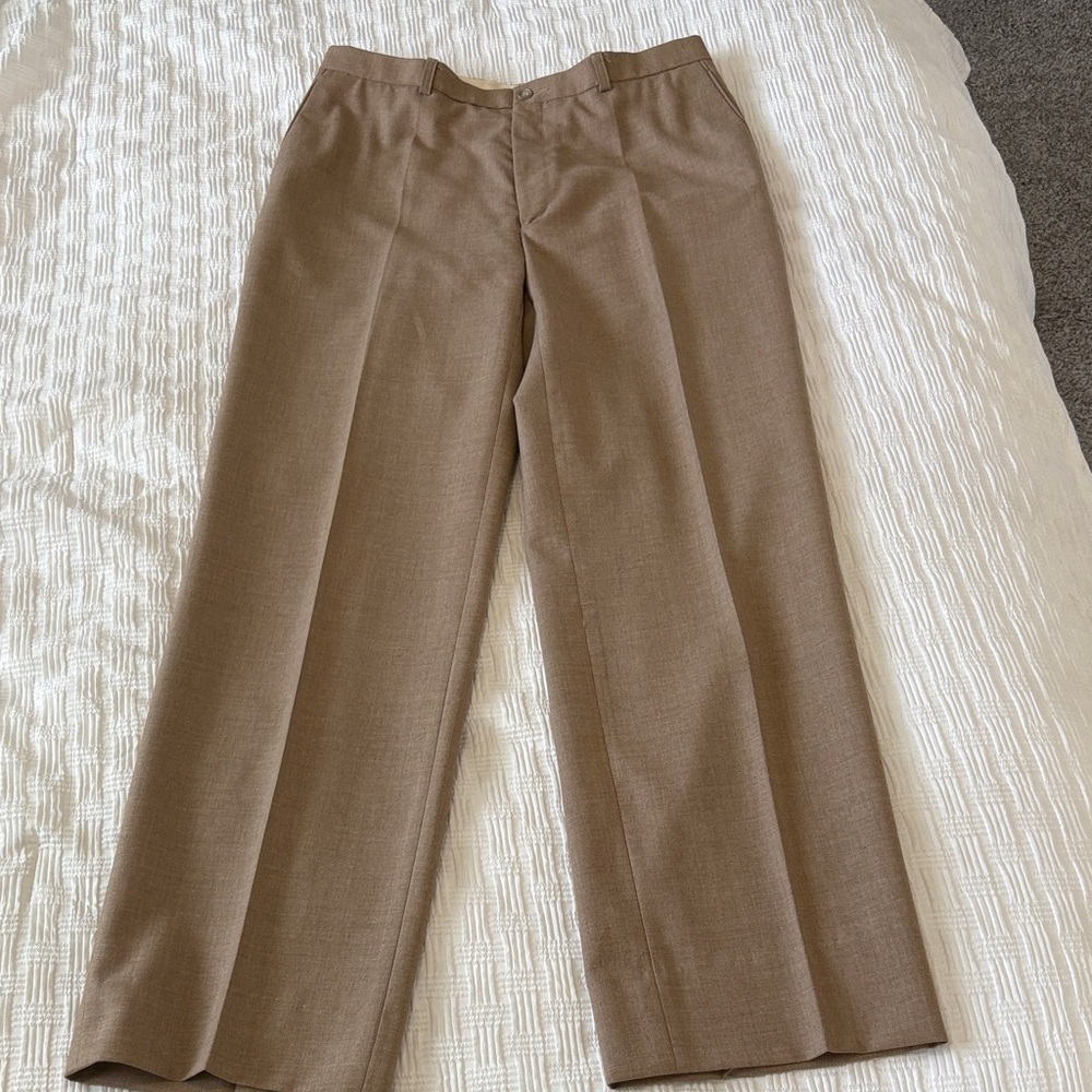 Yves Saint Laurent Women’s Dress Pants in Light Brown
